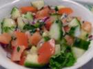 Beilage: Tomaten-Gurkensalat - Rezept
