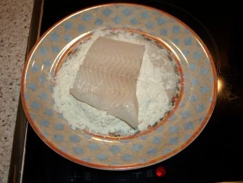 Rezept: Schwarzer Heilbutt mit Meerrettich-Senf-Soße Bild Nr. 3 Schwarzer Heilbutt mit Meerrettich-Senf-Soße - Rezept - Bild Nr. 3