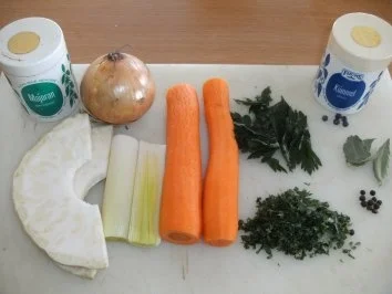 Rezept: Suppe: Klachelsuppe mit Topinambur-Chips Bild Nr. 3 Suppe: Klachelsuppe mit Topinambur-Chips - Rezept - Bild Nr. 3