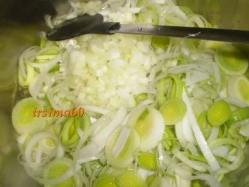 Rezept: Käse-Lauch-Suppe Bild Nr. 2 Käse-Lauch-Suppe - Rezept - Bild Nr. 2