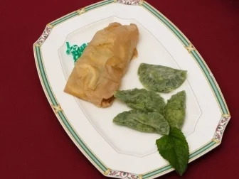 Seeteufel in Papier mit Spargelminz-Cappelletti (Peter Nottmeier) - Rezept