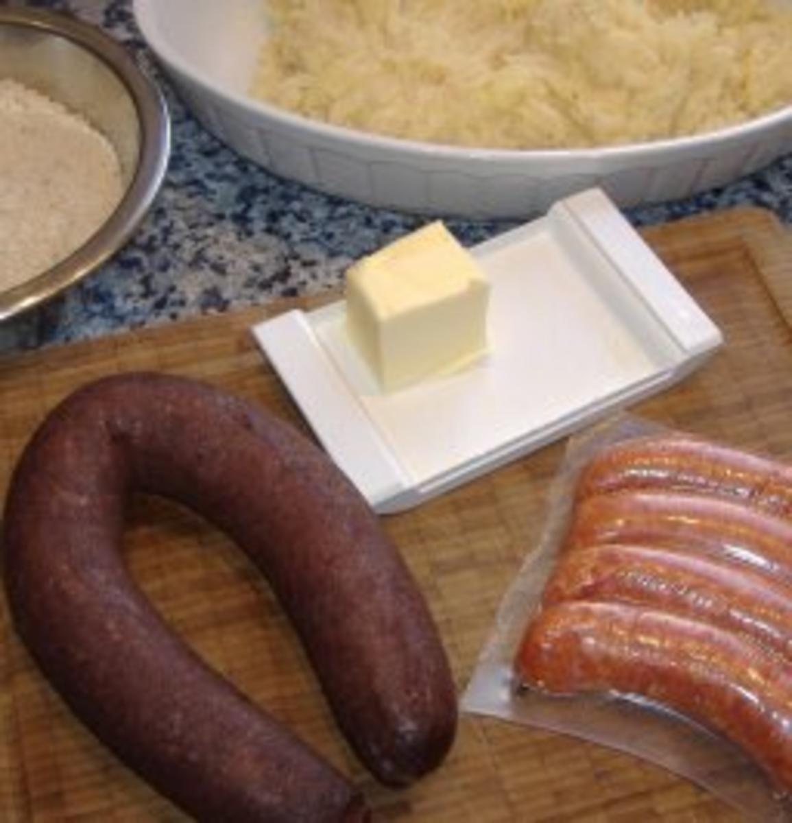 Kartoffel-Sauerkraut-Auflauf mit Mett und Bluwurst - Rezept - Bild Nr. 2