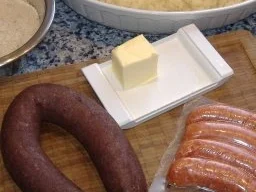Rezept: Kartoffel-Sauerkraut-Auflauf mit Mett und Bluwurst Bild Nr. 2 Kartoffel-Sauerkraut-Auflauf mit Mett und Bluwurst - Rezept - Bild Nr. 2