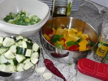 Rezept: Gemüse: Ratatouille mit Reisfladen Bild Nr. 4 Gemüse: Ratatouille mit Reisfladen - Rezept - Bild Nr. 4