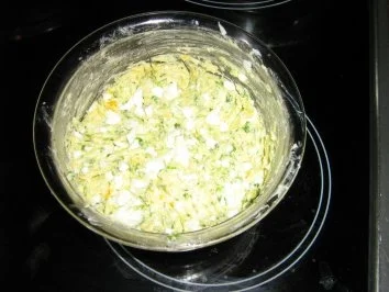 Meerrettichbutter sehr fein mit Ei - Rezept