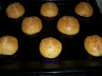 Rezept: Backen: Einfache Brötchen Backen: Einfache Brötchen - Rezept