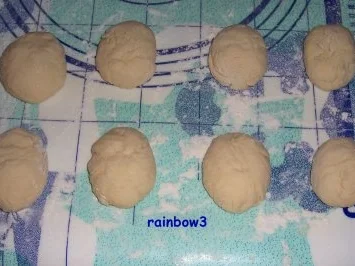 Rezept: Backen: Einfache Brötchen Bild Nr. 5 Backen: Einfache Brötchen - Rezept - Bild Nr. 5