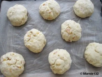 Aprikosen-Mandel-Brötchen - Rezept - Bild Nr. 8