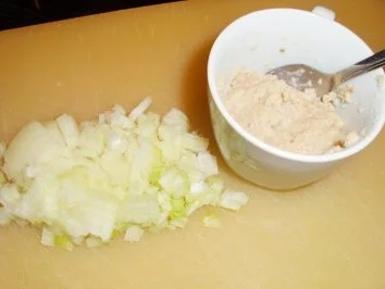 Fleisch: Schwedische Fleischbällchen in Preisbeersauce - Rezept - Bild Nr. 3