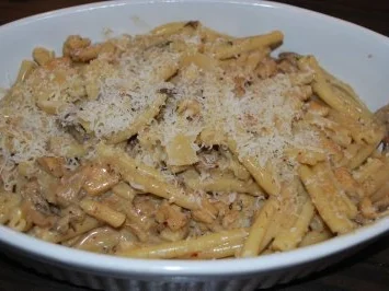 Rezept: Steinpilz-Nudelauflauf Bild Nr. 2 Steinpilz-Nudelauflauf - Rezept - Bild Nr. 2