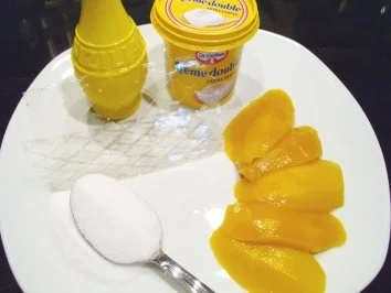 Desserts: Geeiste Mangocreme - Rezept - Bild Nr. 2