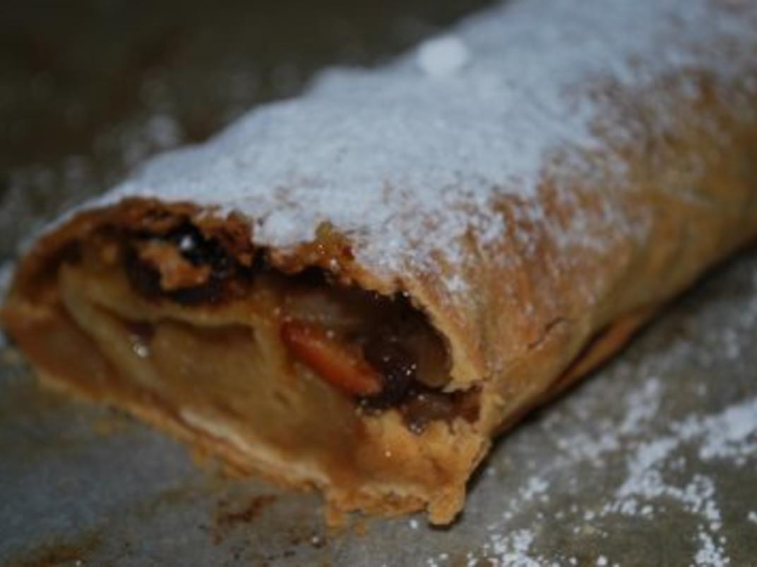 Südtiroler Apfelstrudel - Rezept mit Bild - kochbar.de