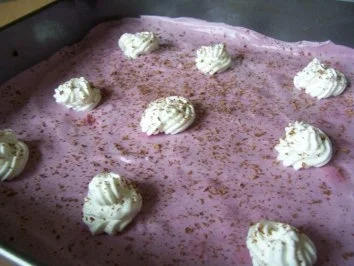 Rezept: Heidelbeer-Schmand-Kuchen Bild Nr. 4 Heidelbeer-Schmand-Kuchen - Rezept - Bild Nr. 4