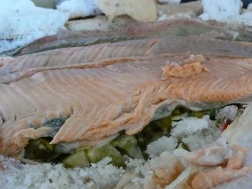 Rezept: Lachsforelle im Thymian-Salzmantel mit Rosmarinkartoffeln Bild Nr. 18 Lachsforelle im Thymian-Salzmantel mit Rosmarinkartoffeln - Rezept - Bild Nr. 18