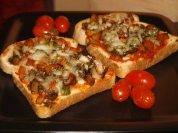 Rezept: Pizza-Toast Pizza-Toast - Rezept