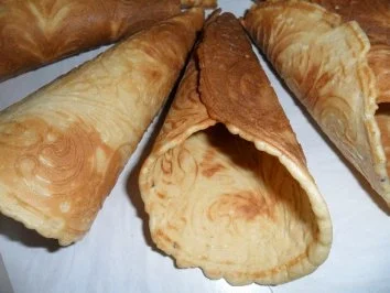 Knusprige Waffelhörnchen oder Waffelschalen - Rezept - Bild Nr. 2