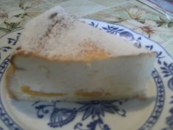 Sahnige Quarktorte mit einer Mandarinenfüllung - Rezept