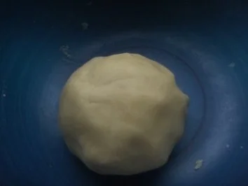 Sahnige Quarktorte mit einer Mandarinenfüllung - Rezept - Bild Nr. 3