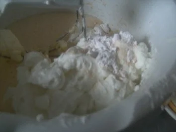 Sahnige Quarktorte mit einer Mandarinenfüllung - Rezept - Bild Nr. 4