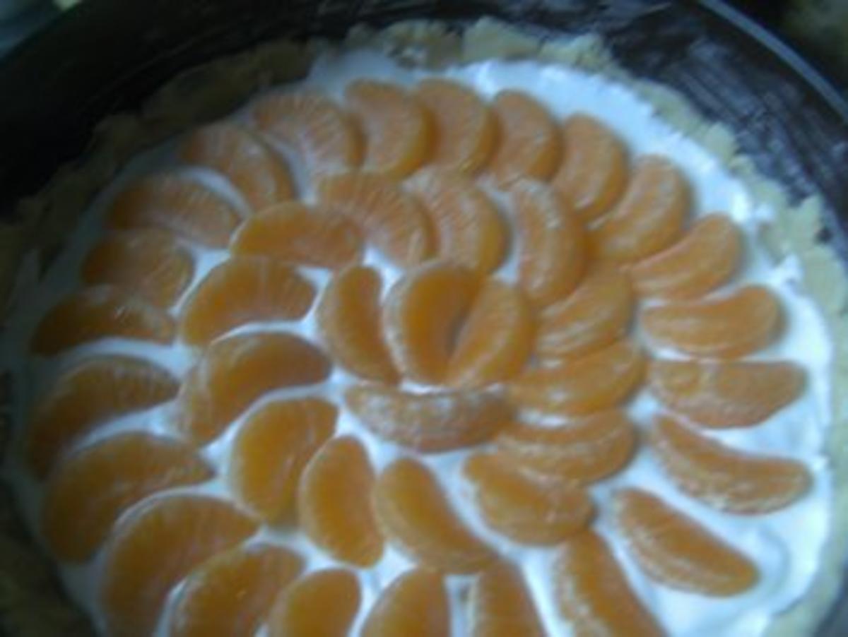 Sahnige Quarktorte mit einer Mandarinenfüllung - Rezept - Bild Nr. 8