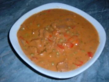 Fleisch : Gulasch mit viel Soße....))))))) - Rezept