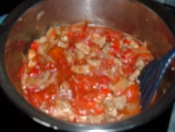 Fleisch : Gulasch mit viel Soße....))))))) - Rezept - Bild Nr. 4