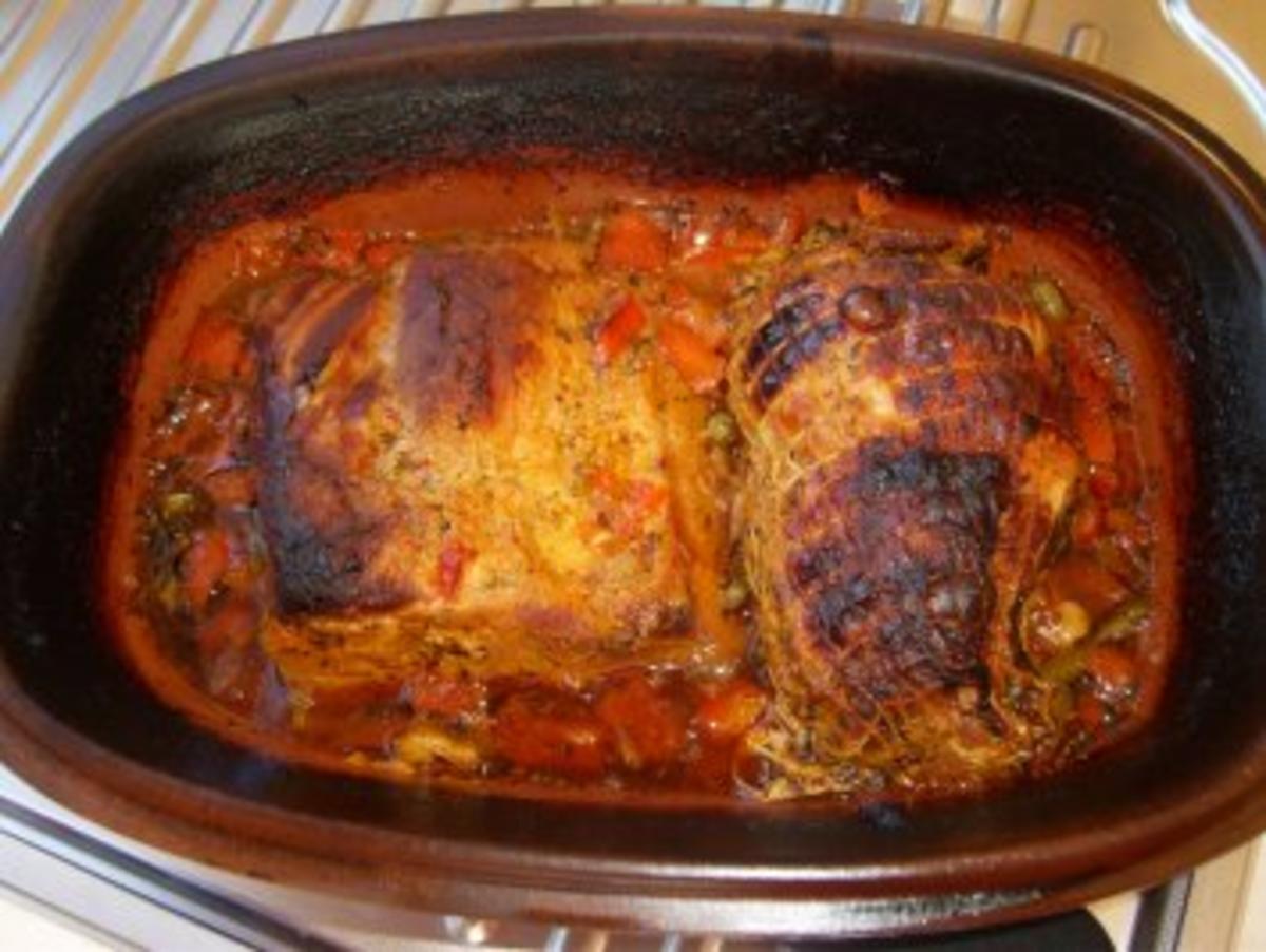 Putenrollbraten im Römertopf - Rezept mit Bild - kochbar.de