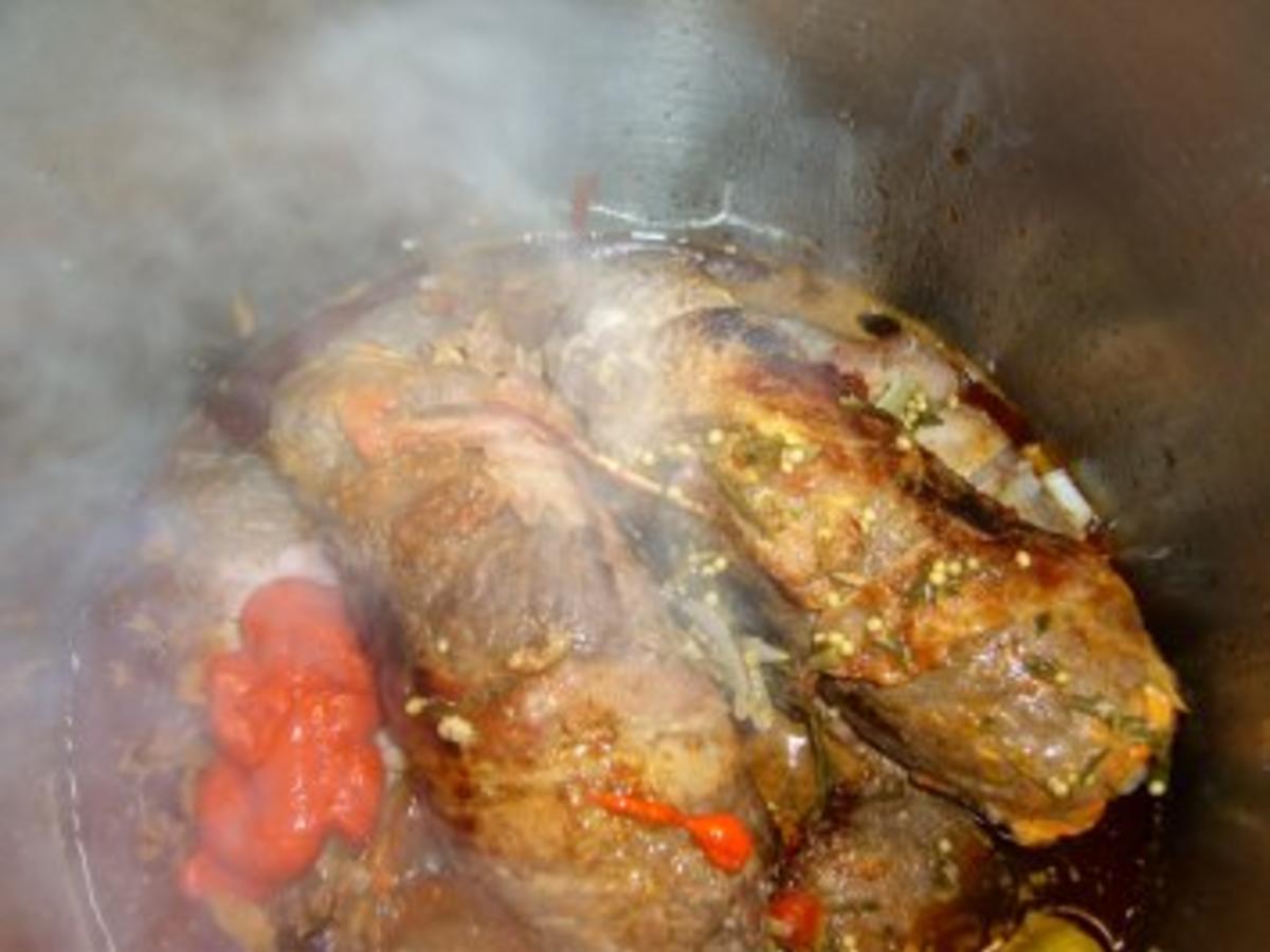 Rouladen mit Rotkohl und Klößen Rezept