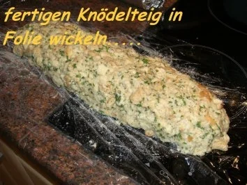 Brot:    SEMMELKNÖDEL - Rezept