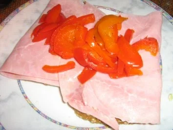 Rezept: Paprika-Schinken-Toast Bild Nr. 3 Paprika-Schinken-Toast - Rezept - Bild Nr. 3