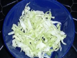 Kleiner Salat mit Putenstreifen *für die Arbeit* - Rezept - Bild Nr. 3