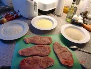 Rezept: Schnitzel mit Jägersoße Bild Nr. 2 Schnitzel mit Jägersoße - Rezept - Bild Nr. 2