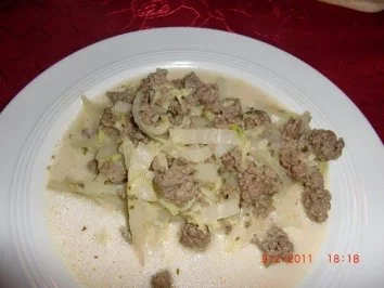 Chinakohl mit Rinderhackfleisch - schnell & einfach - 37 kcal/100g