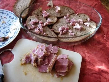 Rezept: deftiger Brotauflauf - der Zweite Bild Nr. 2 deftiger Brotauflauf - der Zweite - Rezept - Bild Nr. 2