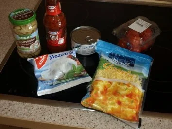 Rezept: Tortilla Pizza Tonno-Funghi Bild Nr. 3 Tortilla Pizza Tonno-Funghi - Rezept - Bild Nr. 3