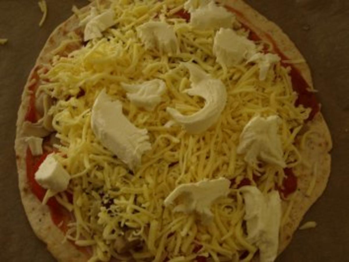 Tortilla Pizza vegetarisch - Rezept - Bild Nr. 4