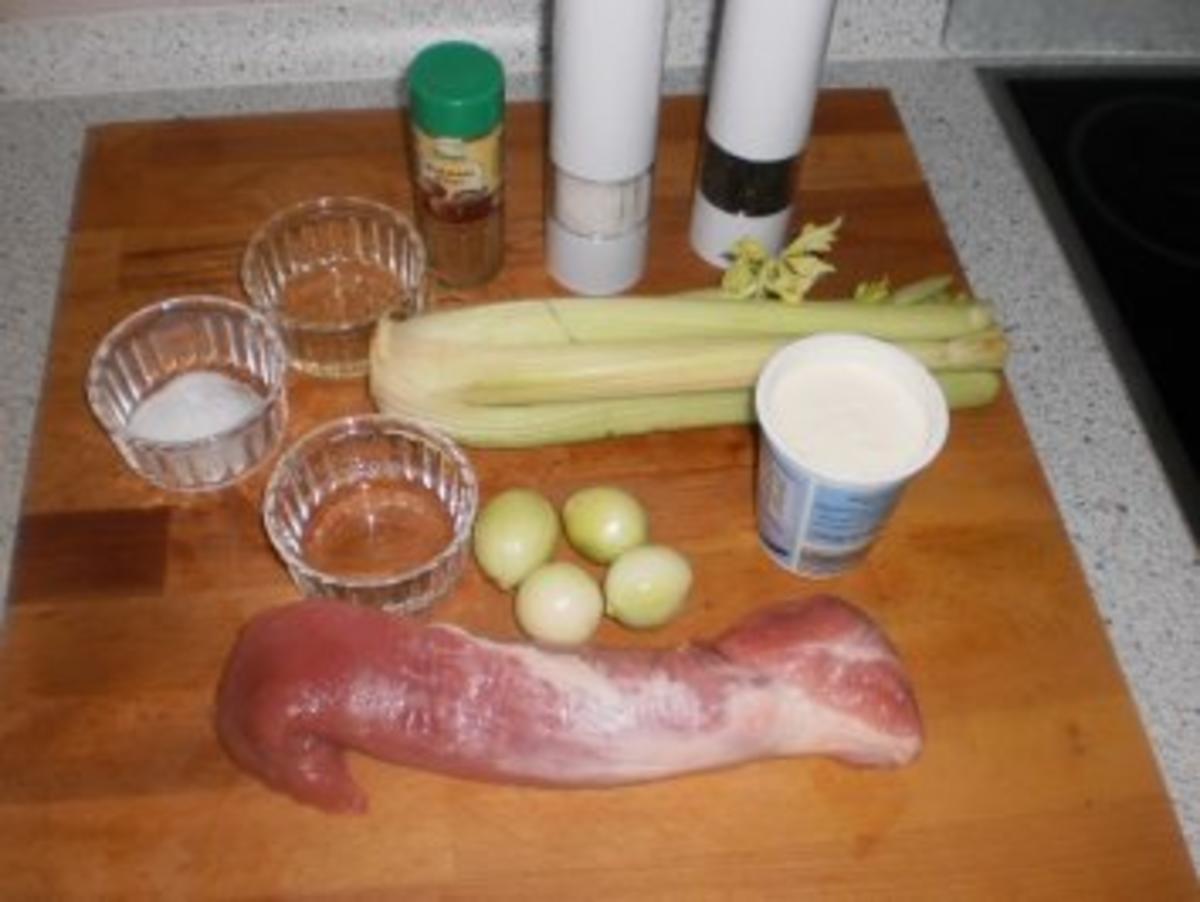 Schweinefilet in Crème-fraîche-Sauce mit Selleriegemüse - Rezept - Bild Nr. 2