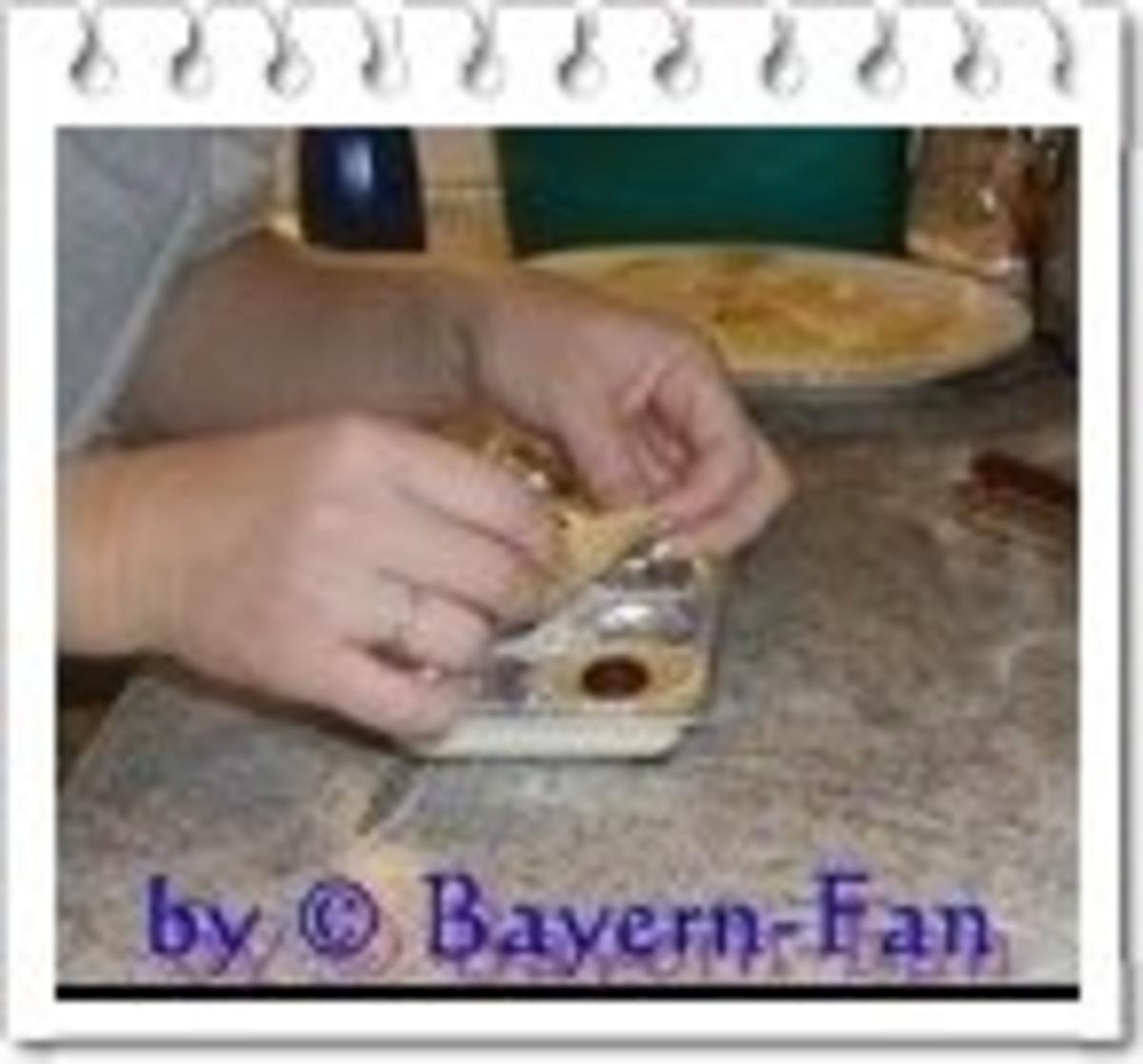 Bilder für Ravioli mit Nougatfüllung auf Portweinpflaumen - Rezept