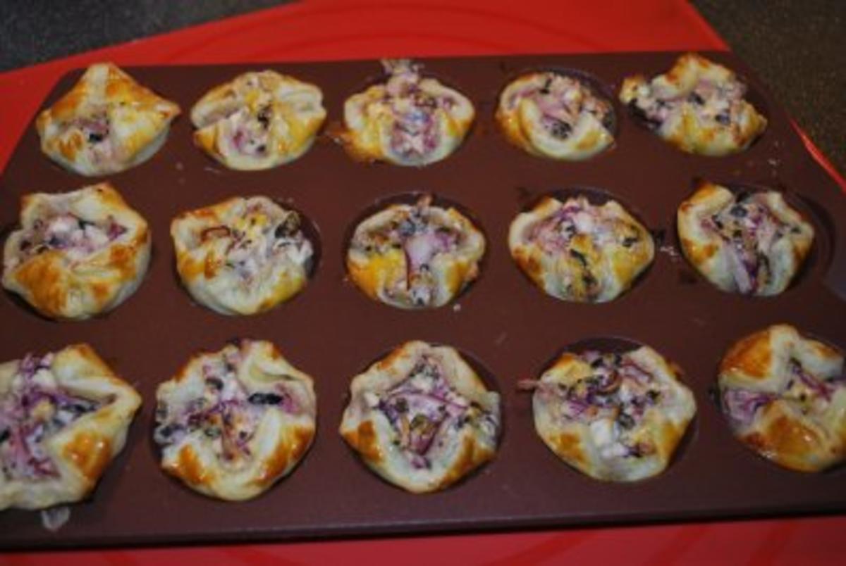 Mini-Tarteletts mit roten Zwiebeln und Schafskäse - Rezept - Bild Nr. 5