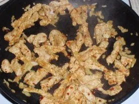 Rezept: Mexikanische Nudel-Fleisch-Pfanne Bild Nr. 3 Mexikanische Nudel-Fleisch-Pfanne - Rezept - Bild Nr. 3