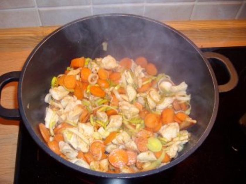 Schnelle Suppe mit Hähnchen - schnell &amp; einfach - 78 kcal/100g
