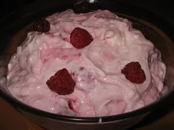 Frischkäsequark mit Himbeeren - Rezept - Bild Nr. 2