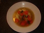 Eintöpfe: Hühnerbrühe wahlweise mit Reis oder Nudeln - Rezept