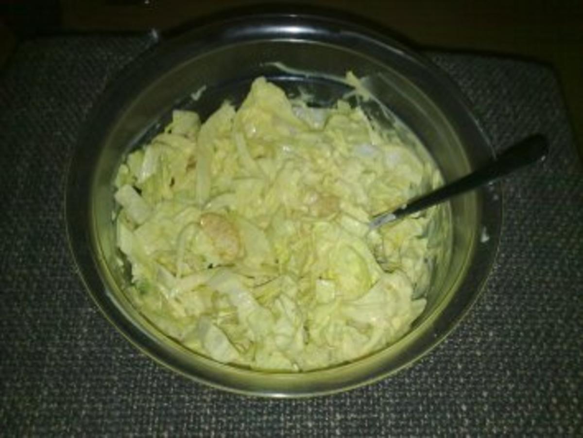 Bilder für Eisbergsalat mit Curry-Dressing - Rezept