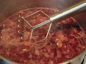 Rezept: Weintrauben-Gelee Bild Nr. 4 Weintrauben-Gelee - Rezept - Bild Nr. 4