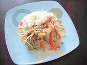 Hackfleischbällchen mit Erdnuss - Kokossauce - Rezept