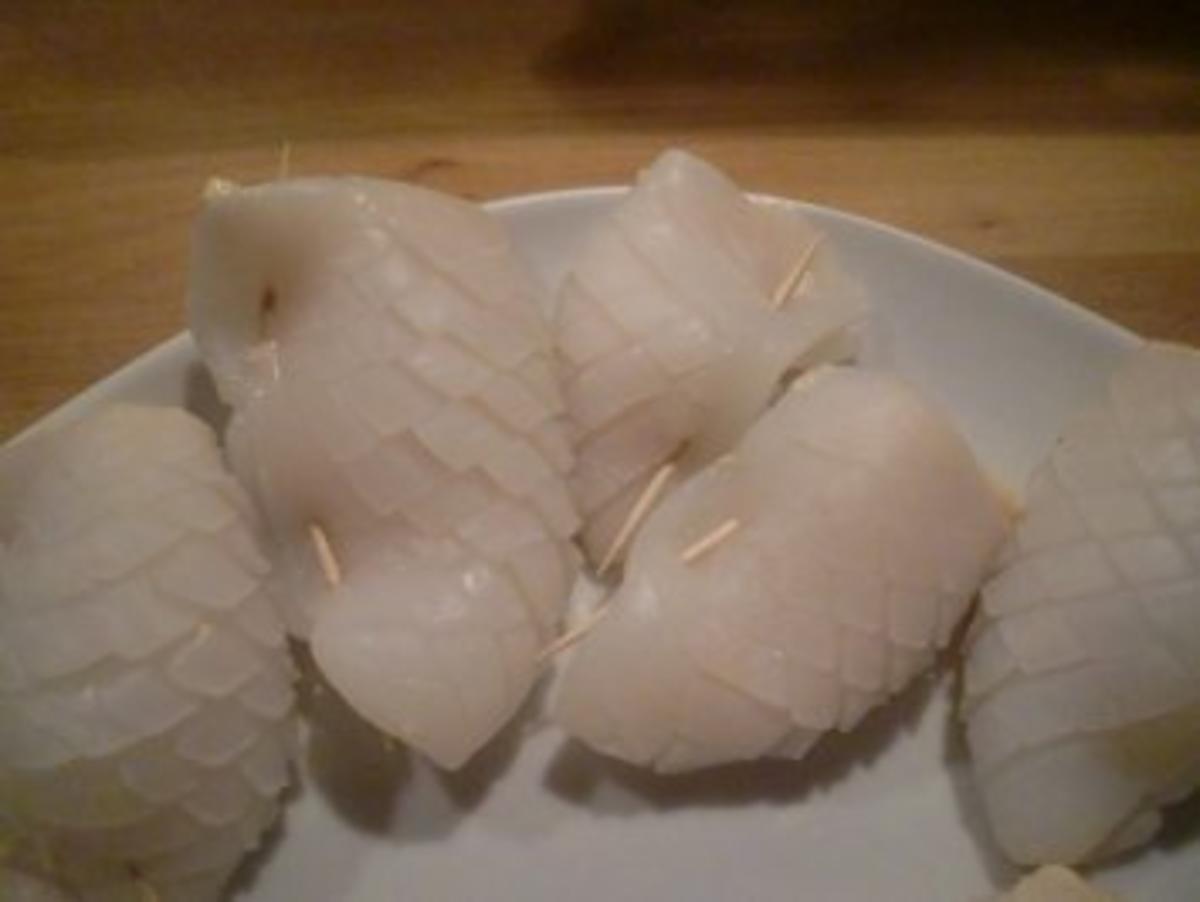 Mit Scampis gefüllte (Ananas)Tintenfischtuben mit vanillierten Kirschtomaten - Rezept - Bild Nr. 2