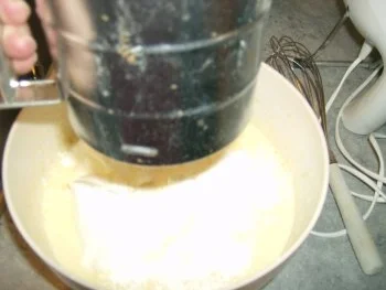 Rezept: Mandarinen Quark Sahne Torte Bild Nr. 4 Mandarinen Quark Sahne Torte - Rezept - Bild Nr. 4