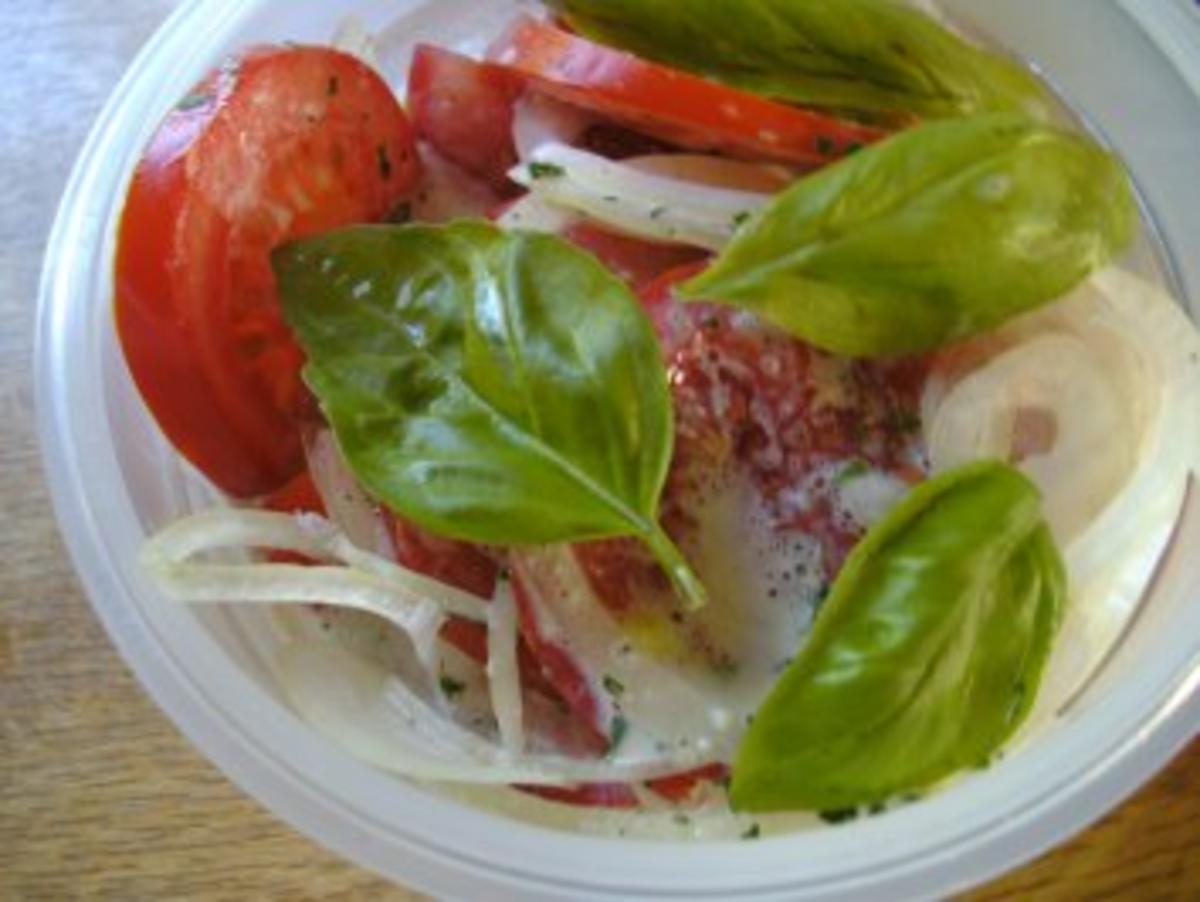 Tomaten-Salat .. mit Sektschaum-Soße - Rezept