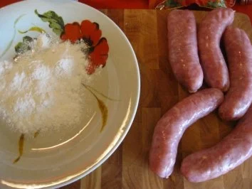 Bratwurst mit Zwiebel - Schinkensoße - Rezept - Bild Nr. 2